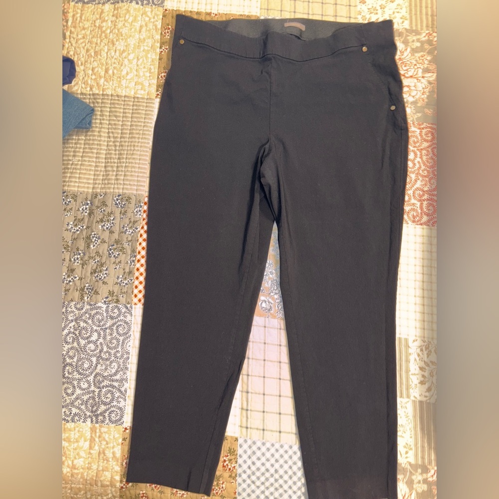 Maurice’s 20 short pull on black Jeggings, EUC, plus size, elastic waist